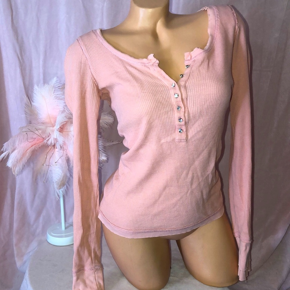 Twisted heart angel wing rhinestone crystal pink button Y2K ribbed USA henley